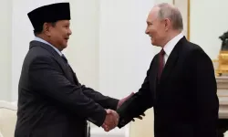 Putin, Endonezya Lideri Subianto ile Kremlin’de Görüştü