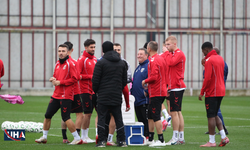 Samsunspor, AEK Karşılaşması Öncesi Hazırlıklarını Bitirdi