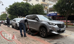 20’ye Yakın Aracın Lastiklerini Patlattı, Zararını Karşıladı