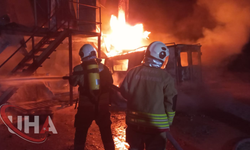 Hatay’da İnşaat Şantiyesindeki Yatakhanede Yangını Çıktı