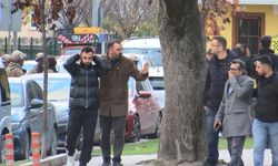 Taksi Durağında Tabanca Ve Bıçakla Kendini Yaraladı