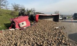 Tır Kazasında 1 Ağır, 4 Kişi Yaralandı