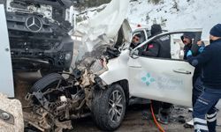 Tokat’ta Kamyonet Kamyonla Çarpıştı, 1 Kişi Hayatını Kaybetti, 2 Kişi Yaralandı