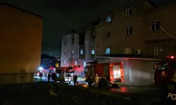 İstanbul Arnavutköy’de Fabrika Yangını 1’i Ağır 3 Yaralı