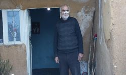 Tuvaleti Ve Banyosu Olmayan Tek Odalı Evde Yaşam Mücadelesi Veriyor