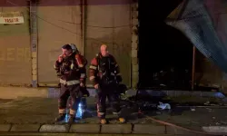 Aydın’da Depo Yangını Apartmana Sıçradı, 2 Kişi Dumandan Etkilendi