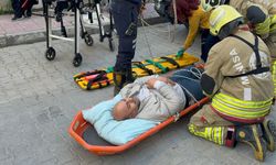 Asansör Kulesi Üzerinde Düşen Kişi Çatıda Mahsur Kaldı; İtfaiye Kurtardı