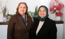 Okula Gidemeyen Kız Kardeşler Mahalle Muhtarı Oldu