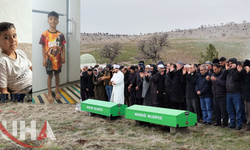 Buz Tutmuş Gölette Ölü Bulunan 2 Çocuk Toprağa Verildi