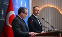 Türkiye'den Diplomasi Mesajı! Dünya Basını Kritik Zirveyi Yazdı: Orta Doğu Bilmecesine Türk Müdahalesi, Tesadüf değil