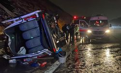 Kuzey Marmara Otoyolu’nda Servis Minibüsü Devrildi: 11 Kişi Yaralandı