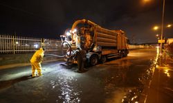 İzmir'i Sağanak Vurdu; 320 Konut Ve 78 İş Yeri Su Bastı