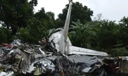 Kolombiya'da Uçak Düştü: Kazada 15 Kişi Hayatını Kaybetti