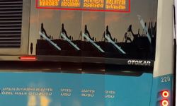 Otobüse Tutunan Çocuklara Şoförden LED’li Uyarı