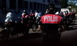 İzmir'de Motosikletli Polisler 1 Haftada 106 Şüpheliyi Yakaladı