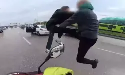 Trafikte Tekme- Yumruk Kavga Eden Sürücülerin Ehliyetlerine El Konuldu