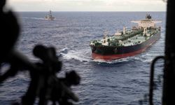 ABD Güçleri Hint Okyanusu’nda Petrol Tankerine El Koydu