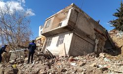 Adıyaman’da 2 Katlı Binada Göçük