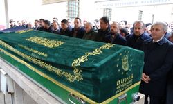 AK Partili Özen’in Annesi Dualarla Defnedildi