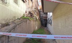 Ankara’da Toprak Kayması, 4 Katlı Bina Ve Gecekondu Tahliye Edildi