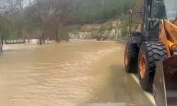 Adana’da Heyelan Nedeniyle Kapanan Feke-Saimbeyli Yolu Açıldı