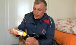 Van'da Yürek Isıtan Görüntü: 20 Günlük Kuzuya Özenli Bakım