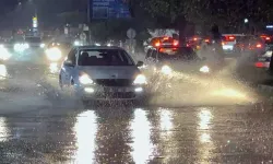 Antalya’da sağanak nedeniyle kentte aksama yaşandı
