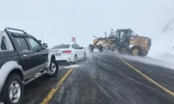 Sahara Geçidi’nde Çığ Felaketi: İş Makineleri Kar Altında