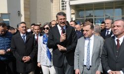 Bakan Yardımcılığına Atanan Vali Çelik, Hakkari’den Ayrıldı