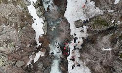 Bitlis’te Araç Dereye Uçtu: Üç Ölü Ve Beş Yaralı