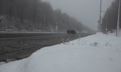 Bolu Dağı’nda Kar Ve Sis Ulaşımı Zorlaştırdı