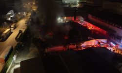 Bursa’da Tekstil Fabrikası Deposunda Yangın Çıktı