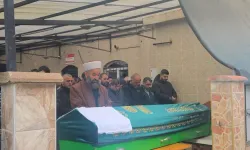 Ailesini Öldüren Şüpheli ve Annesi Toprağa Verildi