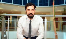 Doç. Dr. Erbay’dan Sanal Medya 15 Yaş Sınırı Değerlendirmesi