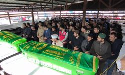 Hatay’da inşaat temelinde bulunan iki kardeş için cenaze yapıldı