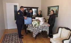 Hayırseverin 195 Boyundaki Atkısı, Mehmetçik İçin Gönderildi