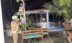 İstanbul Avcılar’da Park İçindeki Kafe Alev Alev Yandı