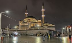 Taksim Camiinde Berat Kandili Dualarla İdrak Edildi