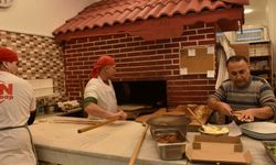 İzmir'de Askıda Kıymalı Pide Uygulaması Başlatıldı