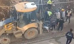 Hatay’da Kepçe Kazasında Motosikletli Hayatını Kaybetti