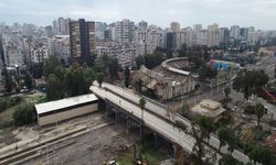 James Bond Filmine Sahne Olan 64 Yıllık Köprüde Yıkım Başladı