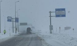 Erciyes kara yolu Kayseri’de araç trafiğine kapatıldı