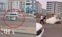 Diyarbakır’da Kaza Sonrası Otomobil Alev Aldı