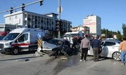 Antalya Serik’te Trafik Kazası: 2 Kişi Yaralandı