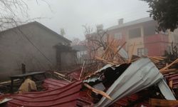 Mersin’de Sağanak Ve Fırtına Etkili Oldu