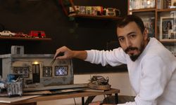 Maketlere Hayat Hikâyelerini Sığdırıyor