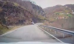 Okul Servis Minibüsü Kaza Yaptı