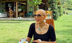 Eşinin Desteğiyle Saçını Kazıtarak Kanseri Yendi