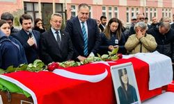 TIR İle Otomobil Kazasında Liseli Elif Öldü