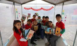 Fırat’taki Tekne Öğrenciler İçin Kütüphaneye Çevrildi